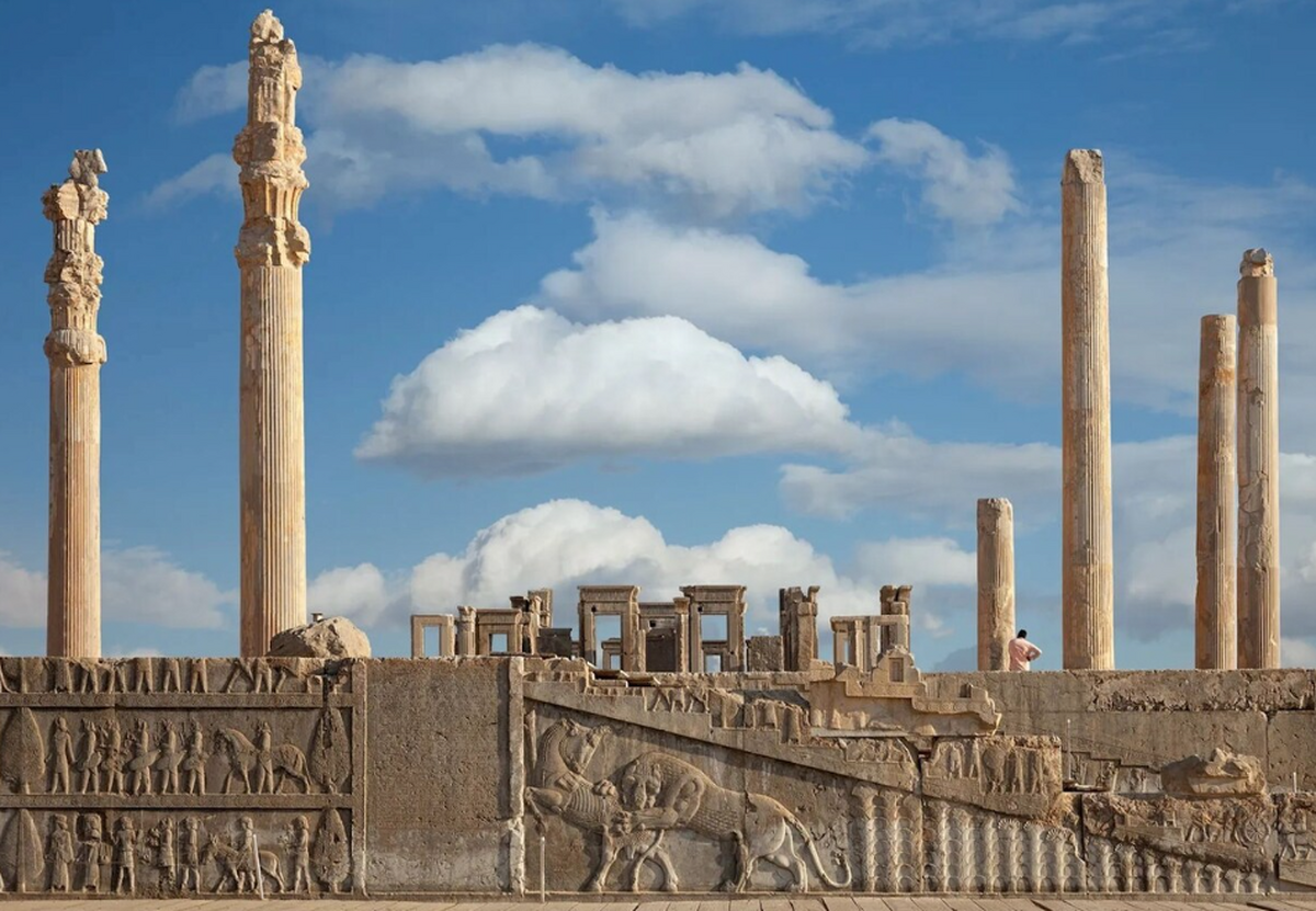 نجات تخت جمشید بدون بودجه و برنامهریزی بلندمدت ممکن نیست